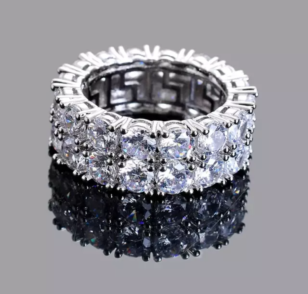 Ring of Diamonds