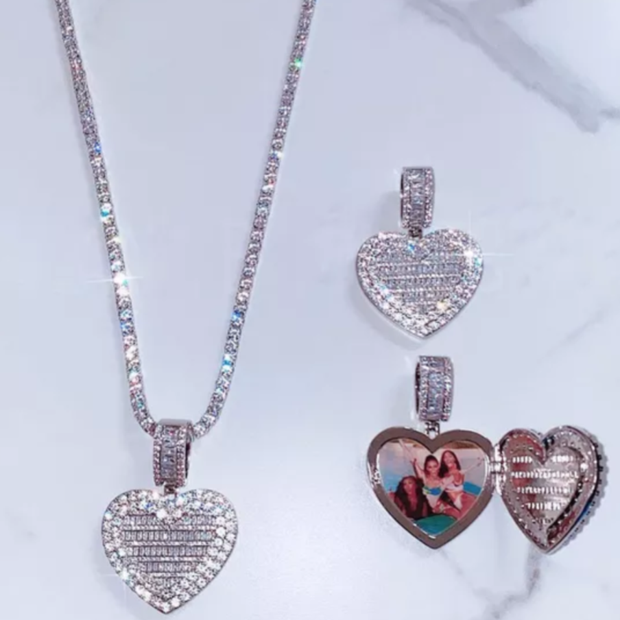 Small Diamond keepsake photo Locket (1.0")