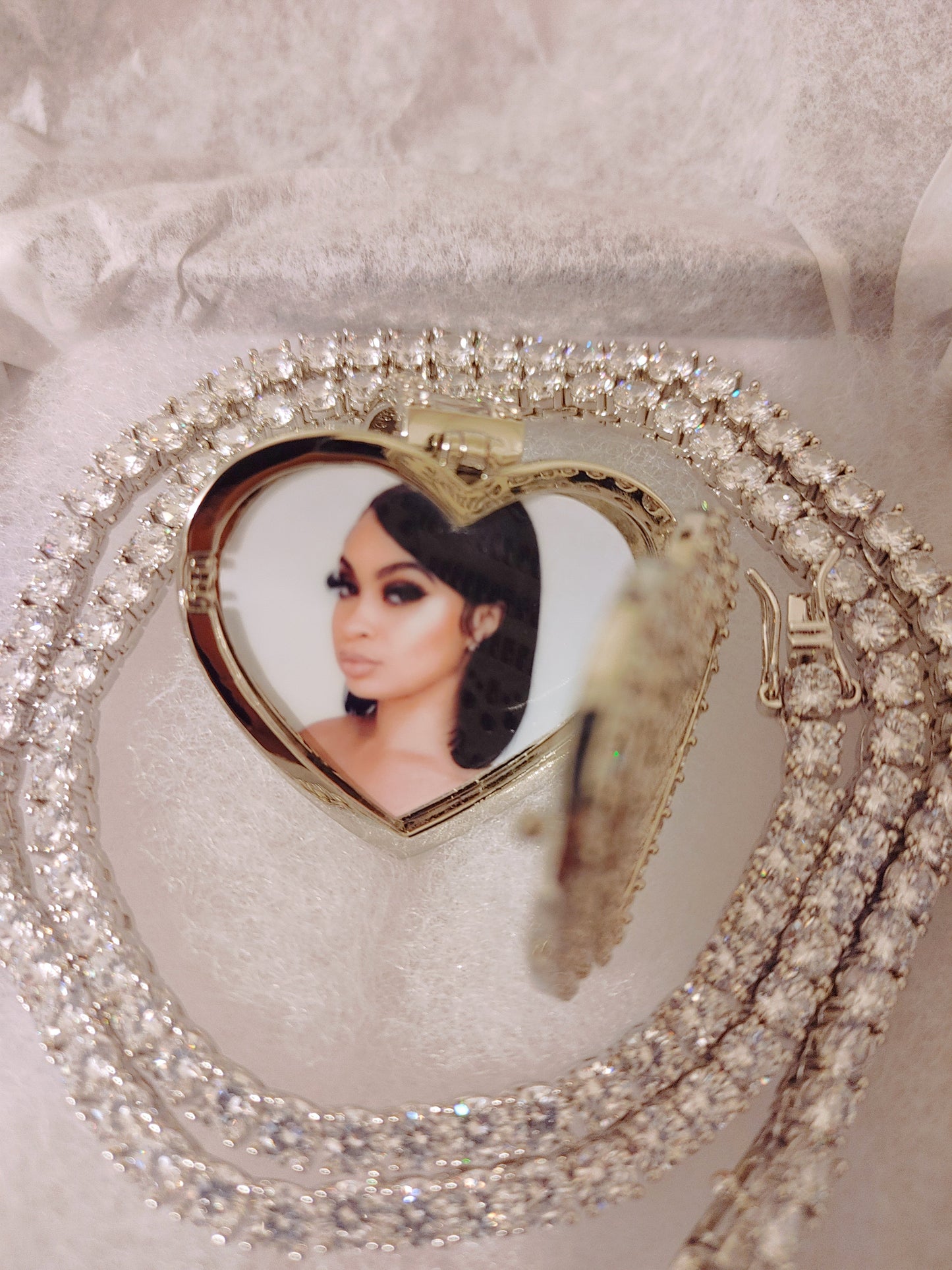 Small Diamond keepsake photo Locket (1.0")