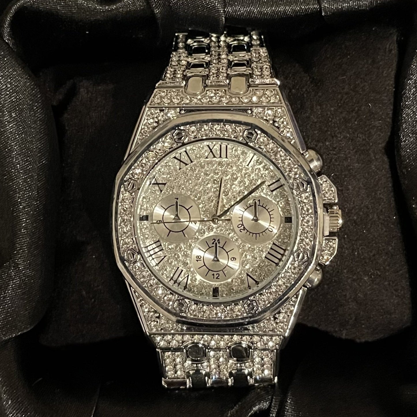 BOSS | Diamond Watch | Bling Bling Watch | De klaire