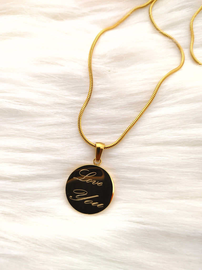 Circle of Love | Photo Necklace | Personalized Necklace| De klaire