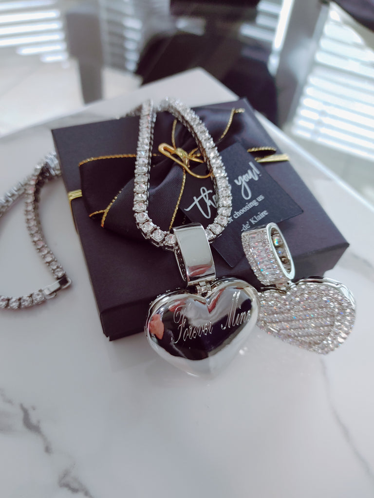 Large Diamond keepsake photo Locket (1.5")