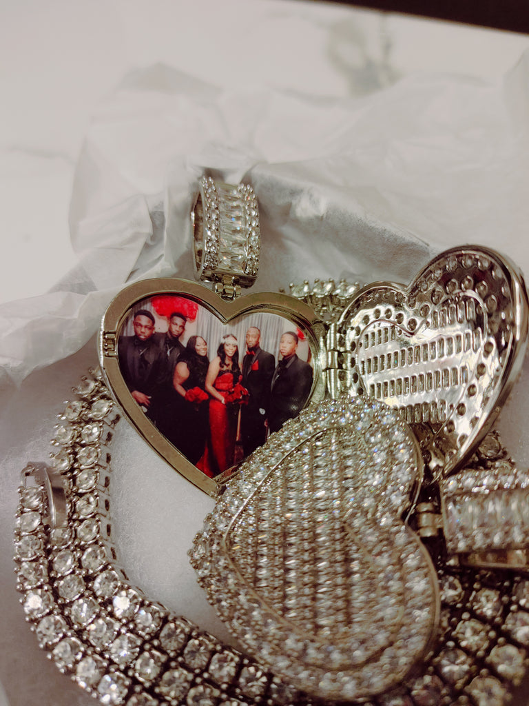 Large Diamond keepsake photo Locket (1.5")